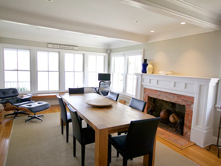 8 Clinton Ave — Photo 7