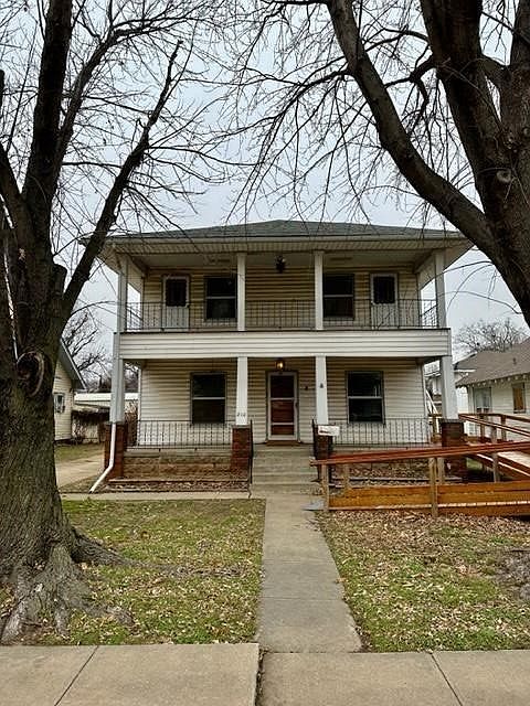 1st image of 210 S Osage St