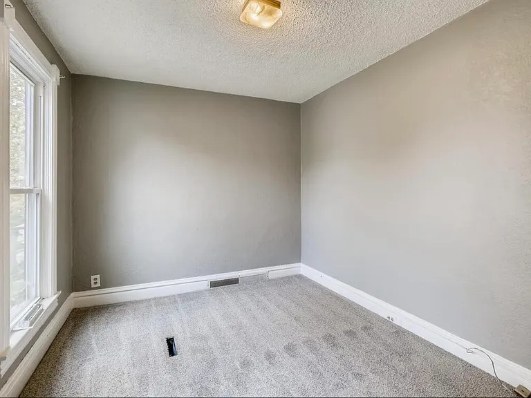 876 Lafond Ave #2 — Photo 5