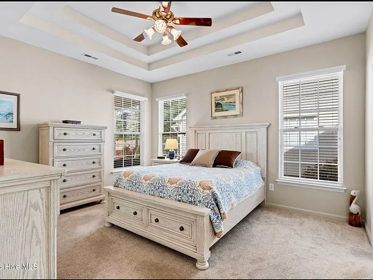 7401 Hermitage Ln — Photo 17