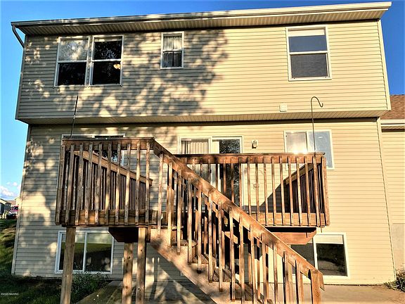 4th image of 9439 Jack Pine Dr