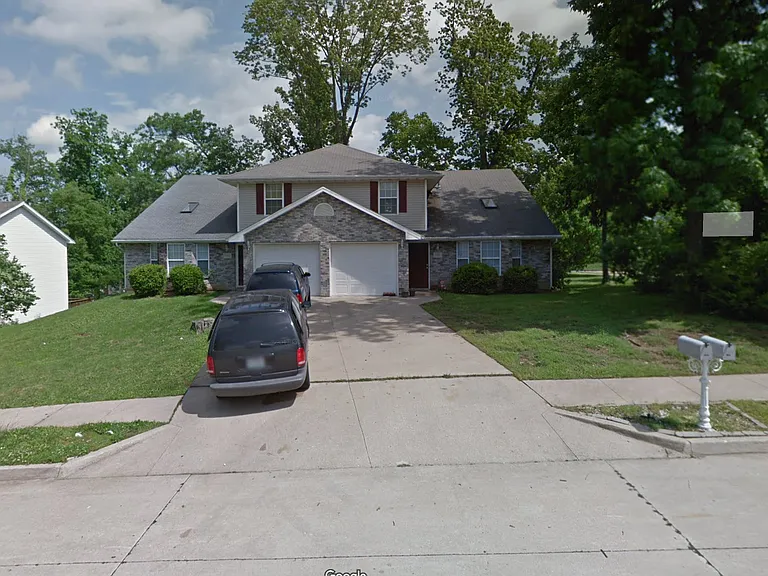 5303 Godas Cir — Photo 2