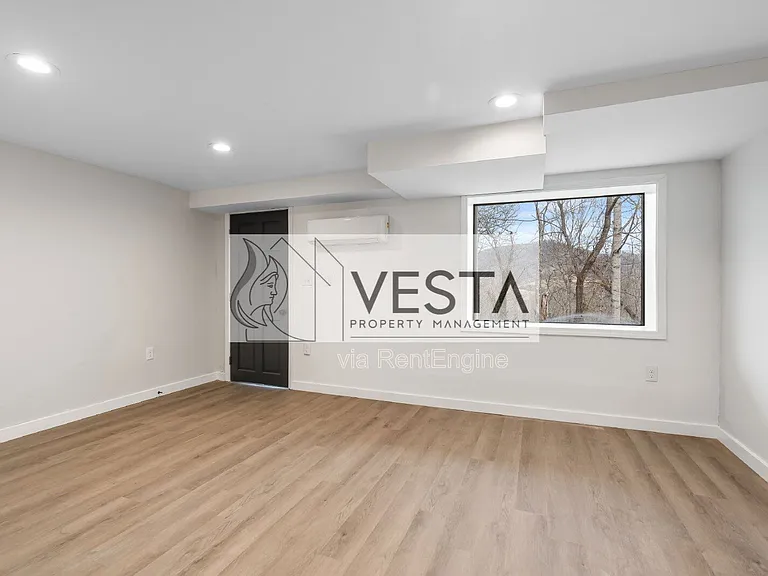 2383 Dutch Cove Rd #3 — Photo 7