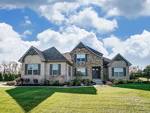 3rd image of 8353 Waynesboro Way