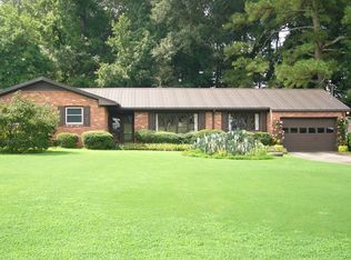 206 Connie Cir, Goldsboro, NC 27530