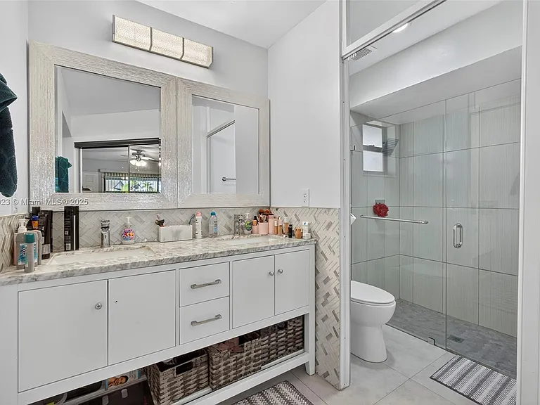 100 Miramar Ave — Photo 22