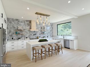 8908 Mohawk Ln, Bethesda, MD 20817