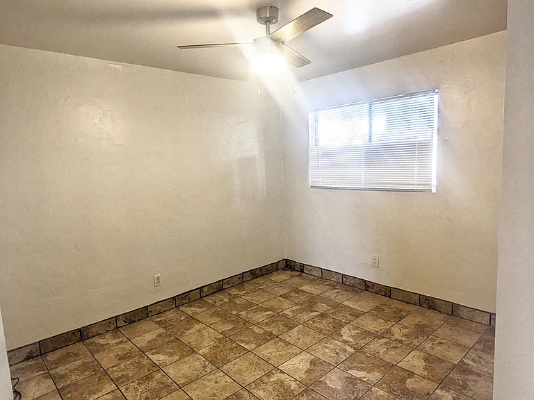 1629 E Hedrick Dr #C — Photo 15