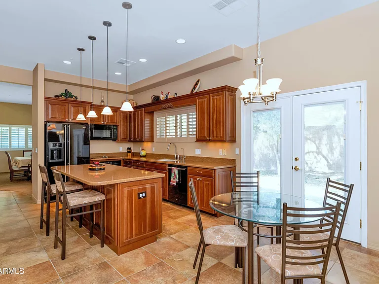 5839 E Indian School Rd — Photo 11