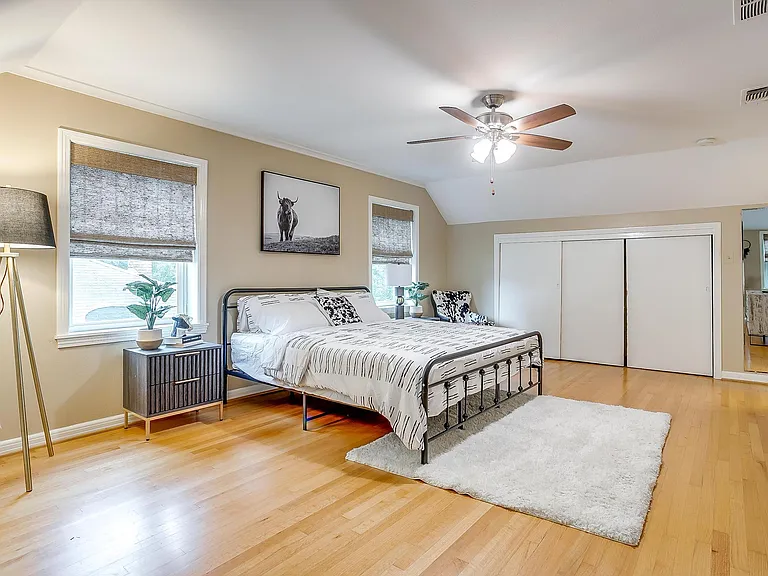 1505 N Riverside Dr — Photo 20