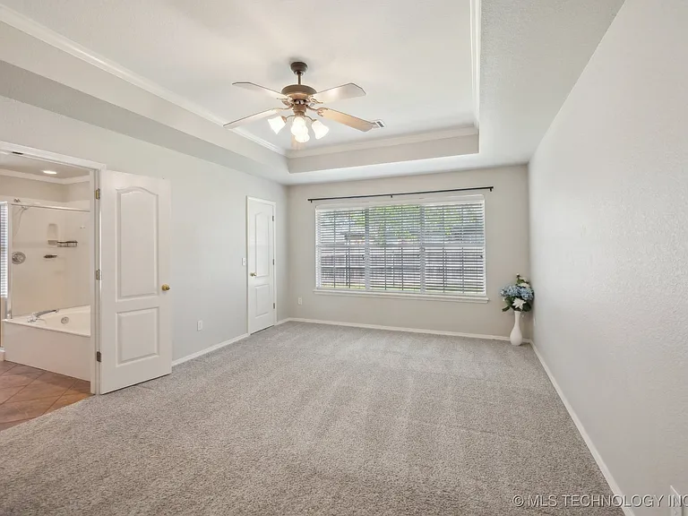 1504 S Desert Palm Ave — Photo 12