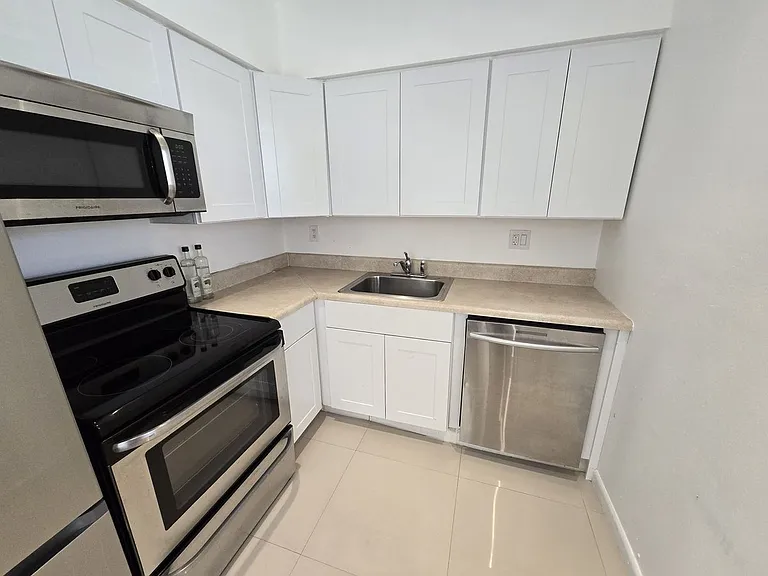 2800 NE 203rd St #24 — Photo 39