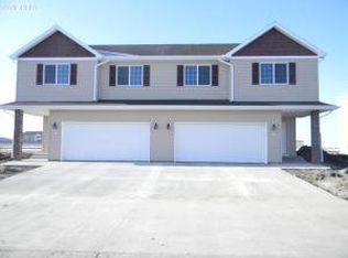 2240 35th Street Cir S, Moorhead, MN