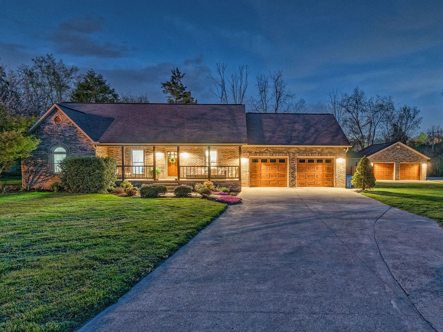 202 Springfield Ln Jacksboro Tn 37757 Zillow