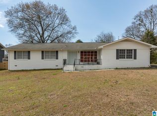 916 Shelly Lynn Dr, Oxford, AL 36203