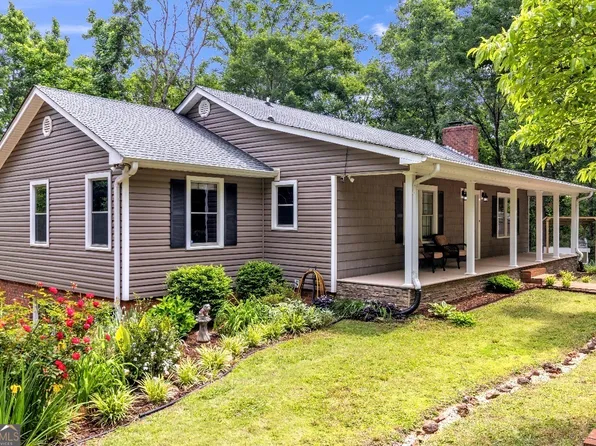 285 Wolf Den Rd, Royston, GA 30662