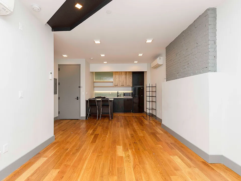 675 Grand St #3B