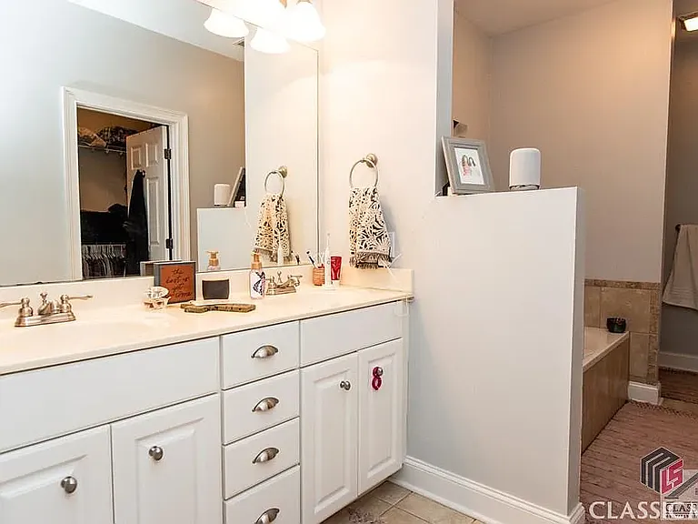 350 Wood Lake Dr #33 — Photo 28