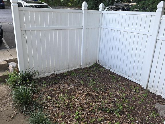 4th image of 7389 Sandy Creek Dr
