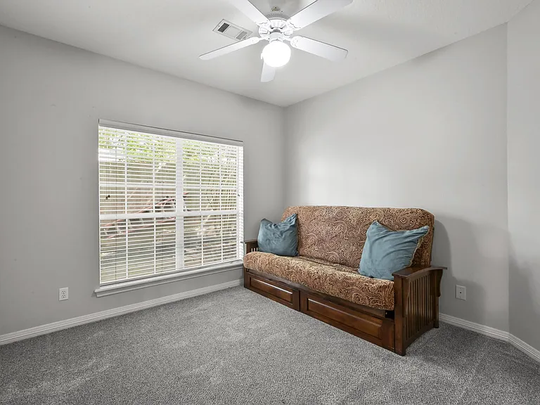 113 Inverness Dr — Photo 25