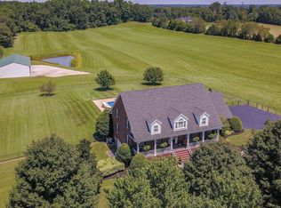 905 Jump Off Rd, Bon Aqua, TN 37025