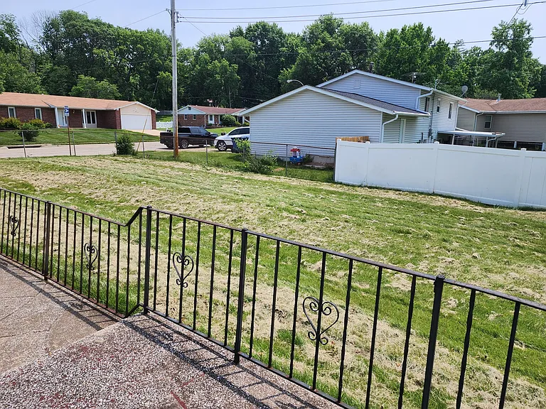 2801 Droste Rd — Photo 25