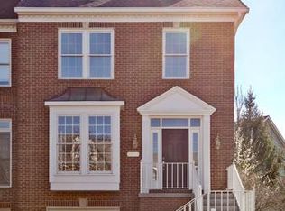 20377 Marguritte Sq, Sterling, VA 20165