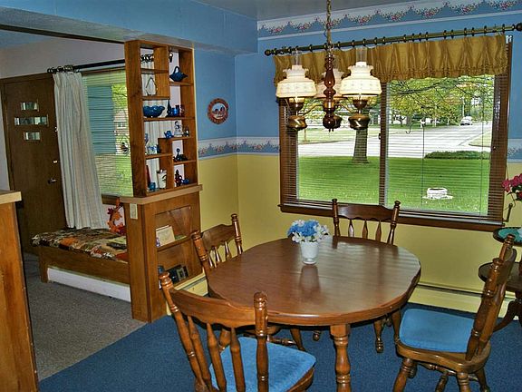 4th image of 331 Woodland Dr