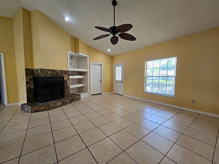 4733 N Dawnmeadow Ct — Photo 11