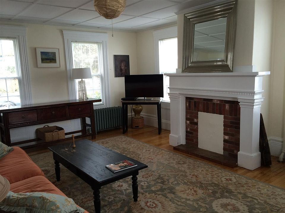 2nd image of 35 Government St