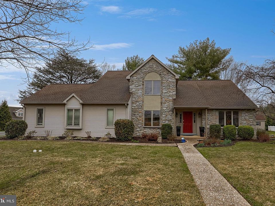 1st image of 101 Chapel Ln