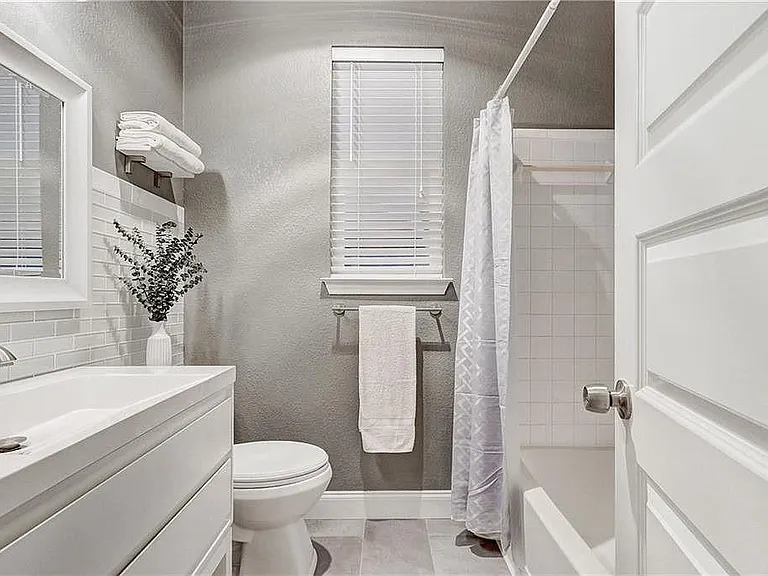8914 Bridgewood Trl — Photo 11