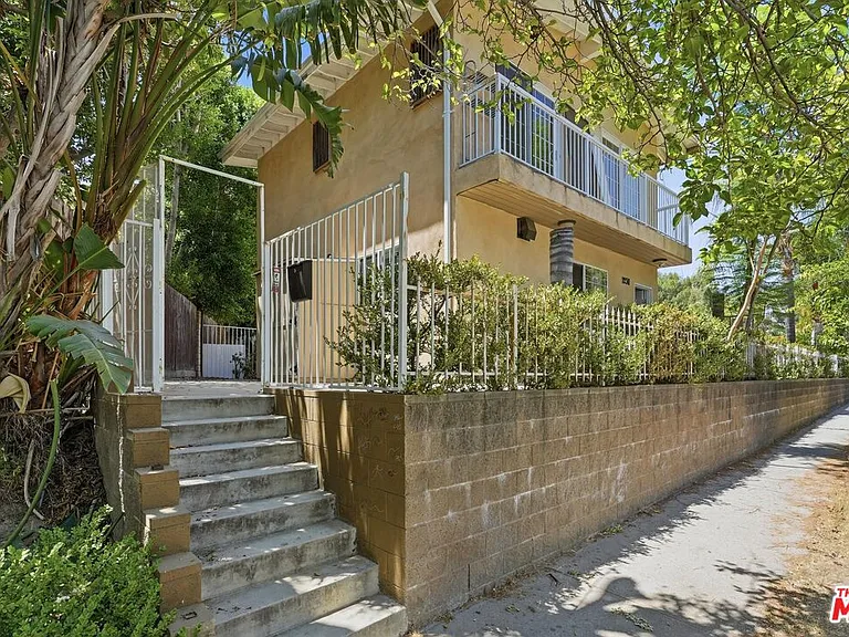 12311 Bradford Pl — Photo 2