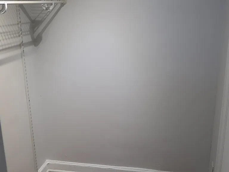 534 W Startford Pl — Photo 28