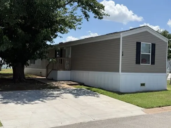 18 Spring Lake Dr Space 18, Wichita Falls, TX 76301