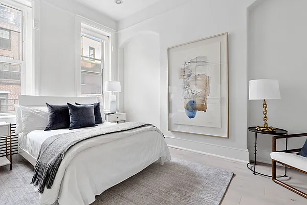 Sold by Compass | media 18