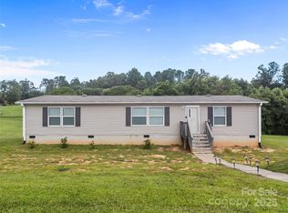 1291 Pace Rd, Hendersonville, NC 28792