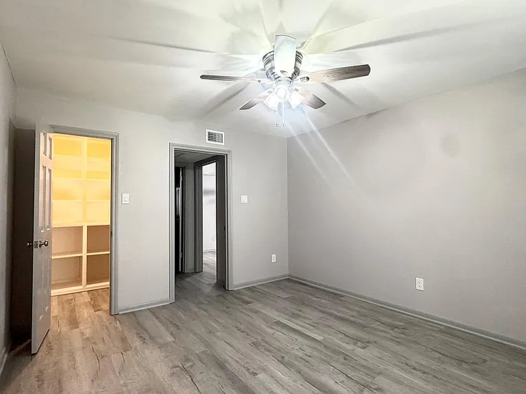 1311 Antoine Dr #219 — Photo 19