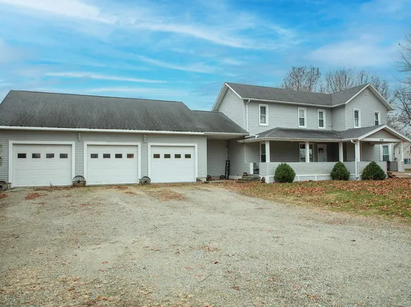 104 E Weare St, Clarksville, IA 50619