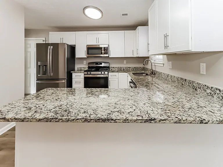 1456 Pebble Ridge Ln — Photo 7