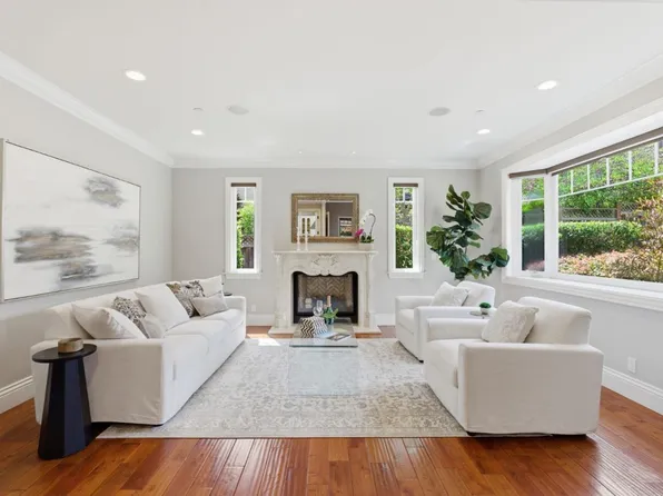 496 Summit Dr, Redwood City, CA 94062