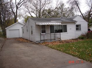 1410 W Elm St, Bloomington, IL