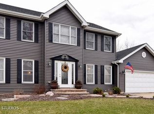 140 Jefferson Ln, Bloomingdale, IL 60108