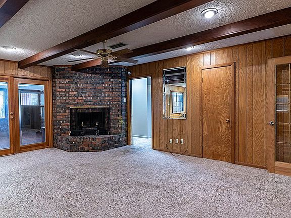 Large living room.