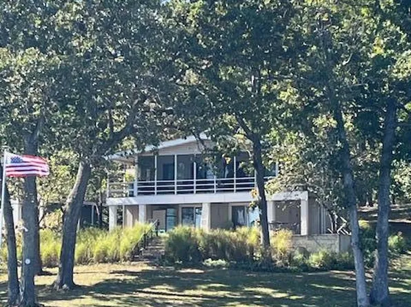 1224 Lakeshore Dr, Cuba, MO 65453