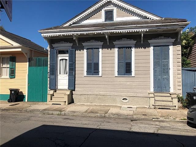 1st image of 929 Ursulines Ave #0