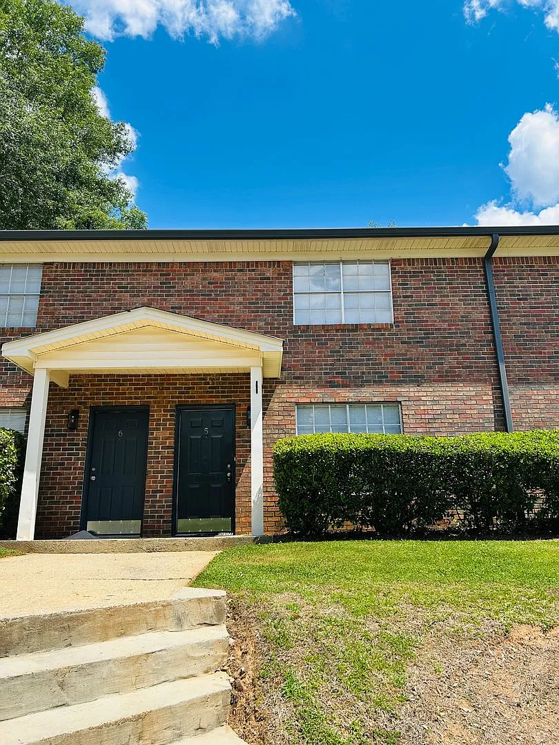 Building Photo - 513 Toombs St