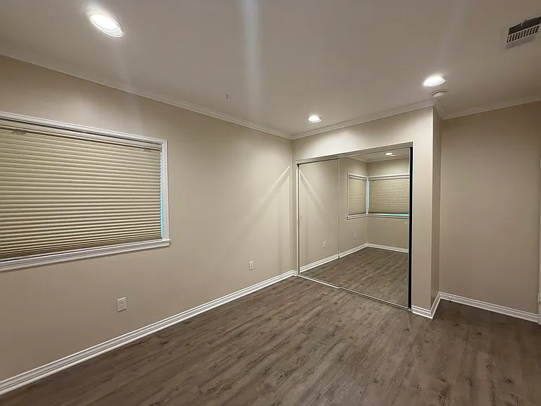 3944 Mountain View Ave — Photo 10