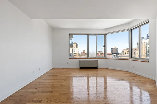 Rented by Douglas Elliman | media 16