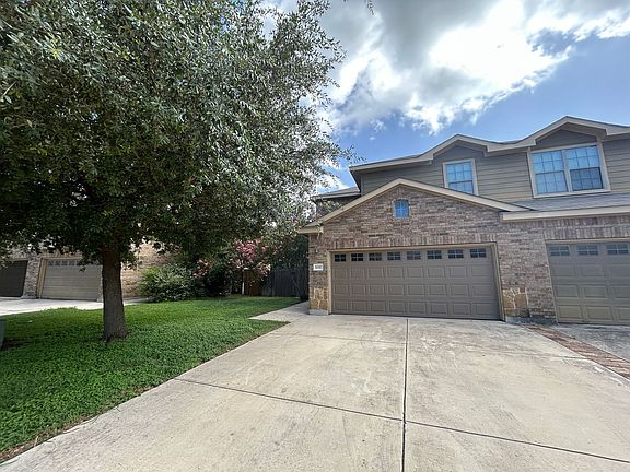 3rd image of 1137 Brown Rock Dr